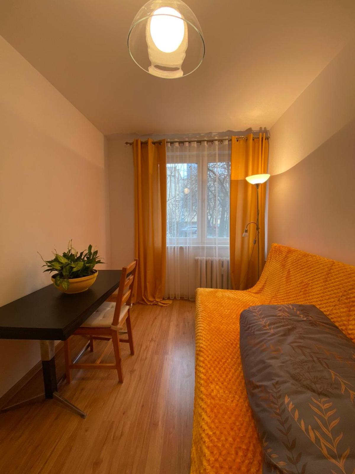 2-Pokojowe Mieszkanie Ul. Zlota Apartamento Varsóvia Exterior foto